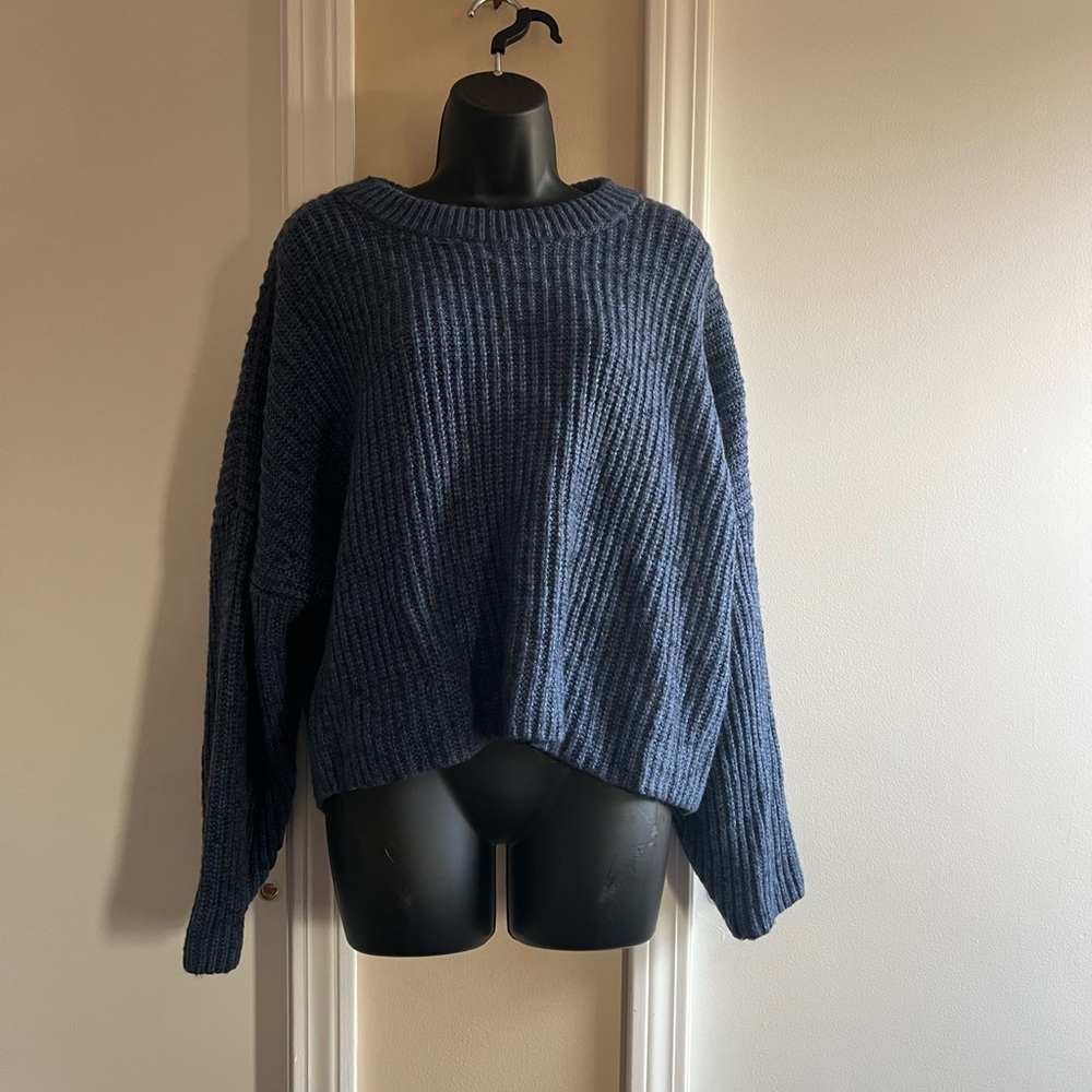 H&M Oversized Blue Sweater Size M